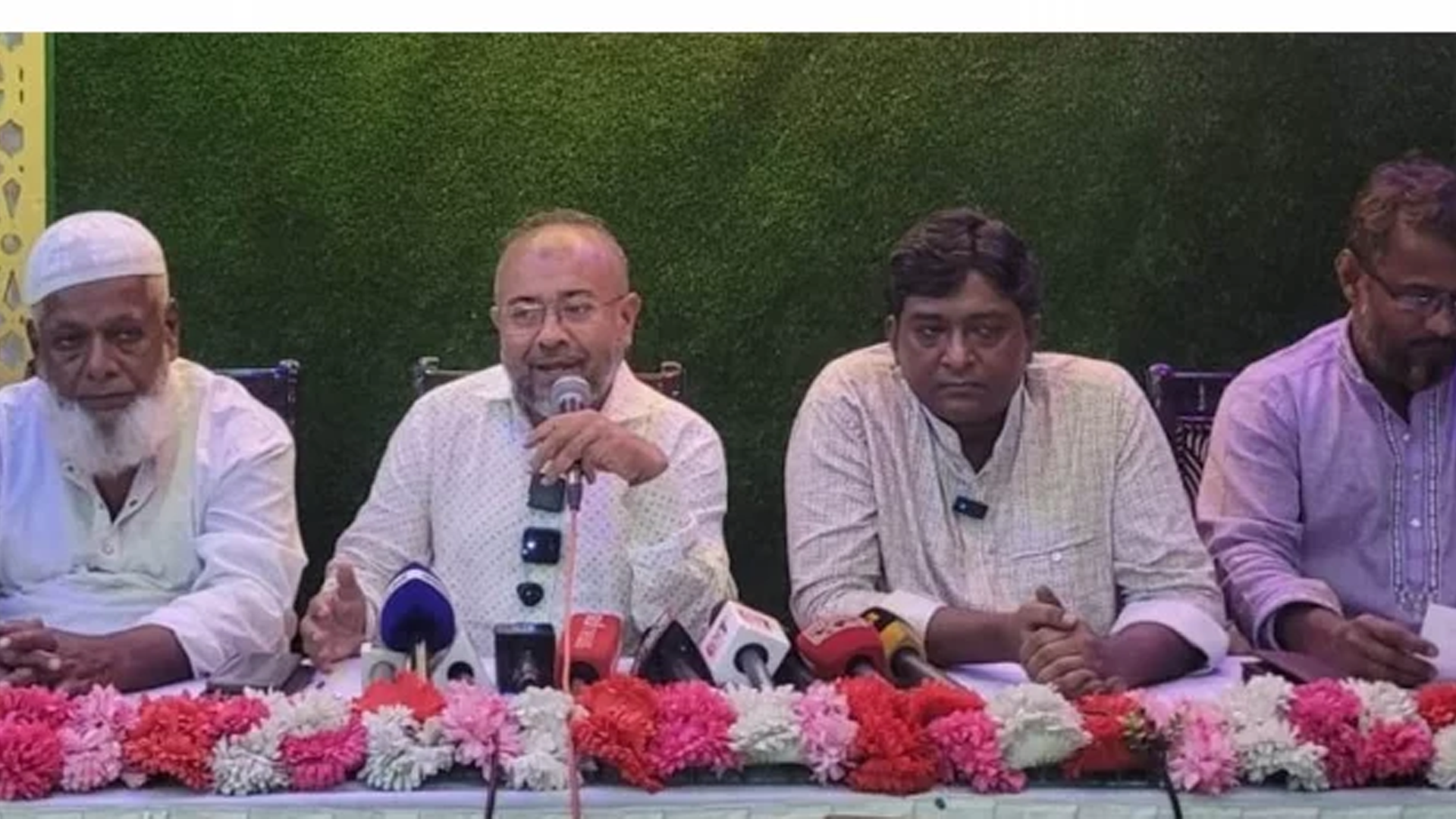 এনসিপির সাতক্ষীরা জেলা কমিটি ঘিরে বিরোধ, ৭২ ঘণ্টার মধ্যে পুনর্গঠনের দাবি